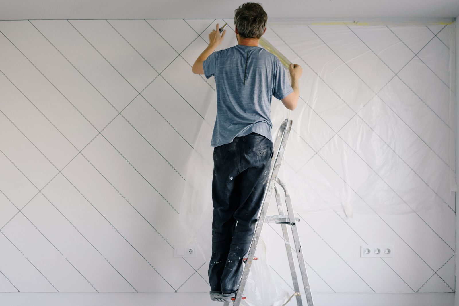 Mike Jones painting on site